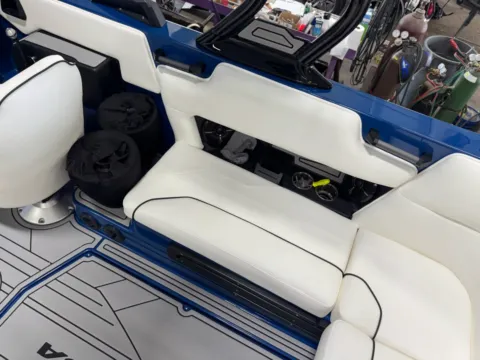 More photos of 2026 MOOMBA MAX at McLaughlin's RV and Marine - Fargo, ND