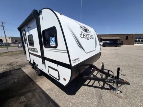 Photos of 2027 Jayco JAY FEATHER 15 TBSL for sale in Fargo, ND at McLaughlin's RV and Marine - Fargo