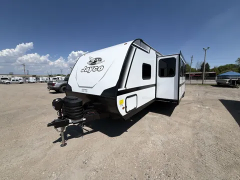 More photos of 2027 Jayco JAY FEATHER 26 BHSL at McLaughlin's RV and Marine - Fargo, ND
