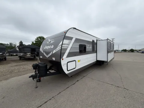 More photos of 2027 Jayco JAY FLIGHT 295TBS at McLaughlin's RV and Marine - Fargo, ND