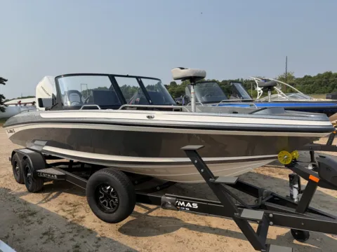 Photos of 2027 CAYMAS DV 22 425HP for sale in Fargo, ND at McLaughlin's RV and Marine - Fargo