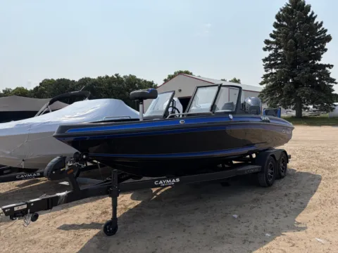 More photos of 2027 CAYMAS DV 19 SPORT 200HP at McLaughlin's RV and Marine - Fargo, ND