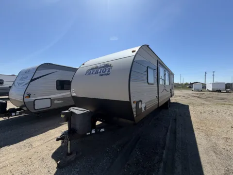 Another view of 2017 FOREST RIVER CHEROKEE 304BS PATRIOT for sale in Fargo, ND at McLaughlin's RV and Marine - Fargo