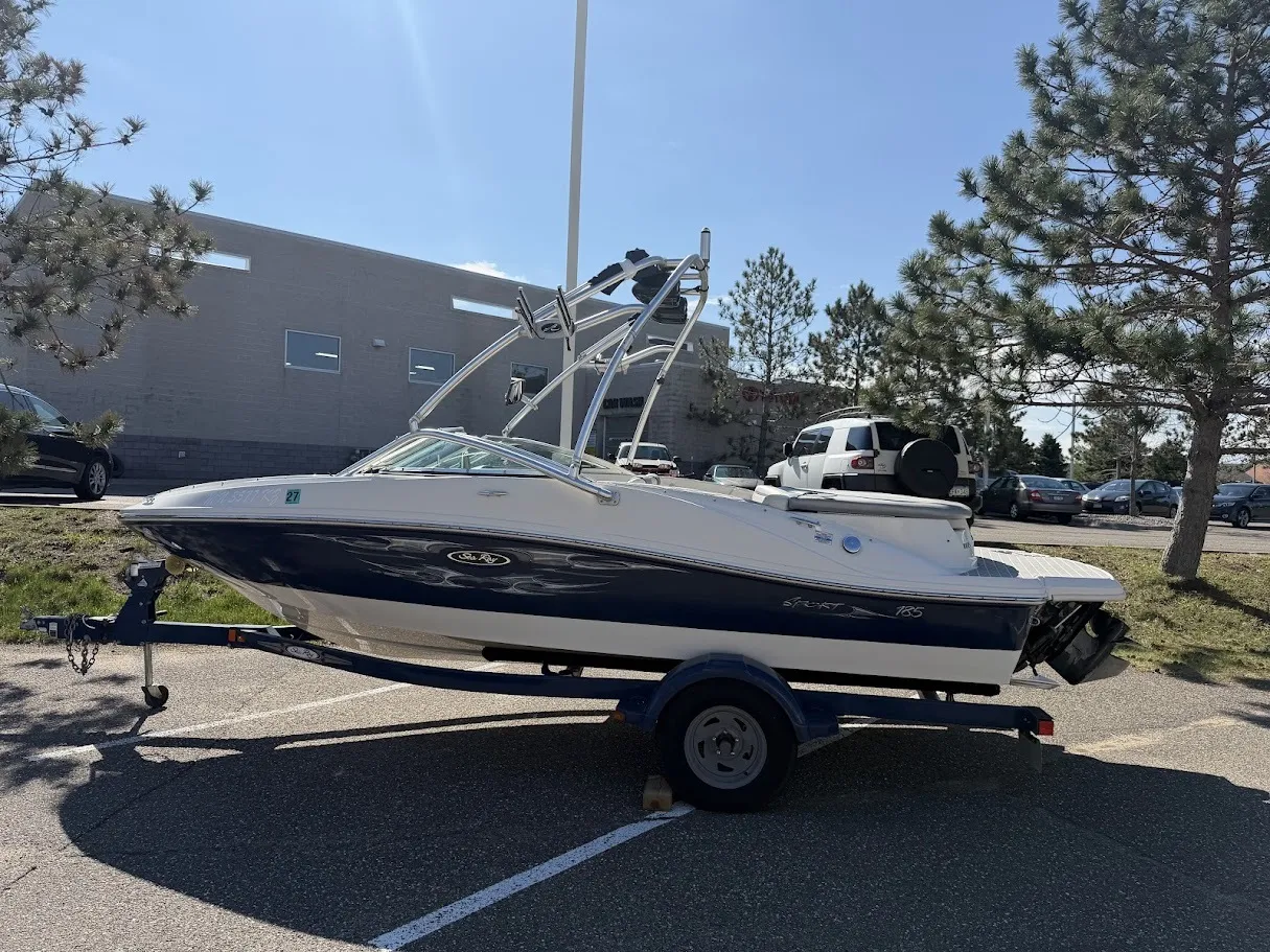 Unknown 2008 SEA RAY 185 SPORT 4.3L for sale in Fargo, ND