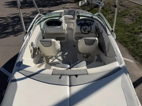 Photos of 2008 SEA RAY 185 SPORT 4.3L for sale in Fargo, ND at McLaughlin's RV and Marine - Fargo