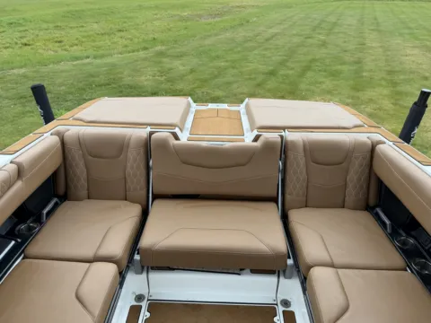 Another view of 2022 MALIBU M220 for sale in Brainerd, MN at McLaughlin's RV & Marine - Brainerd