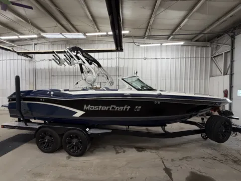 More photos of 2015 MASTERCRAFT X30 at McLaughlin's RV and Marine - Fargo, ND