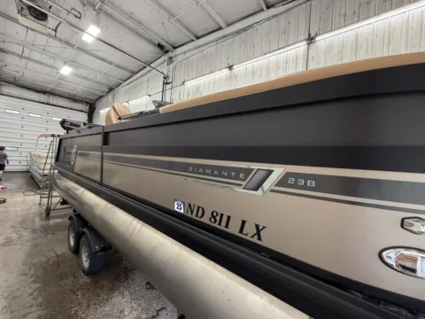 Another view of 2023 VIAGGIO DIAMENTE 23B 140HP BUNK TRAILER for sale in Fargo, ND at McLaughlin's RV and Marine - Fargo