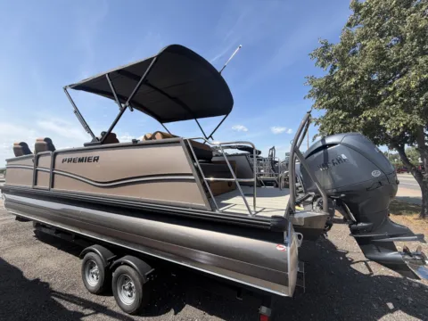 More photos of 2027 PREMIER SUNSATION 250 RL 150HP BUNK TRAILER at McLaughlin's RV and Marine - Fargo, ND