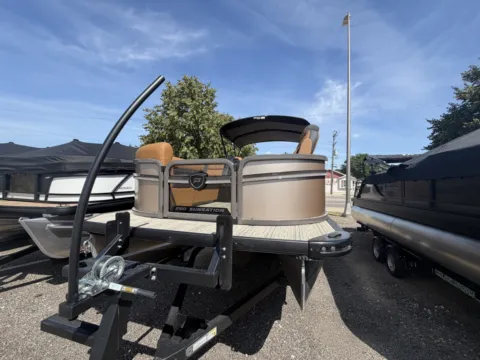 Photos of 2027 PREMIER SUNSATION 250 RL 150HP BUNK TRAILER for sale in Fargo, ND at McLaughlin's RV and Marine - Fargo