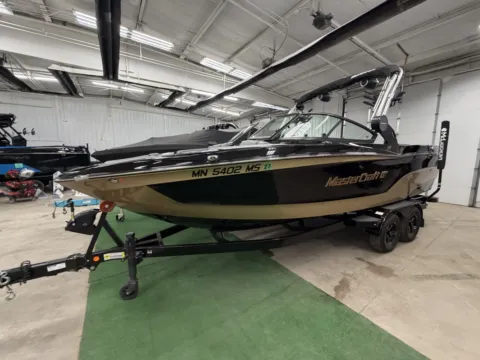 Photos of 2025 MASTERCRAFT XT23 for sale in Fargo, ND at McLaughlin's RV and Marine - Fargo