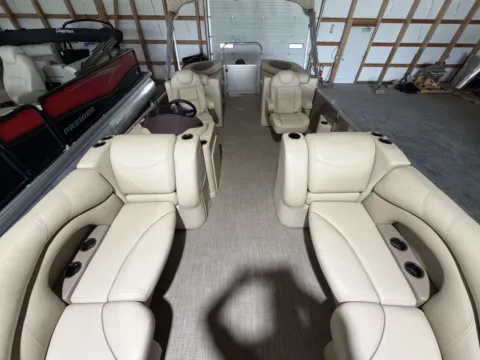 Photos of 2019 SYLVAN MIRAGE 8522 LZ 70HP LEGS NO TRAILER for sale in Fargo, ND at McLaughlin's RV and Marine - Fargo