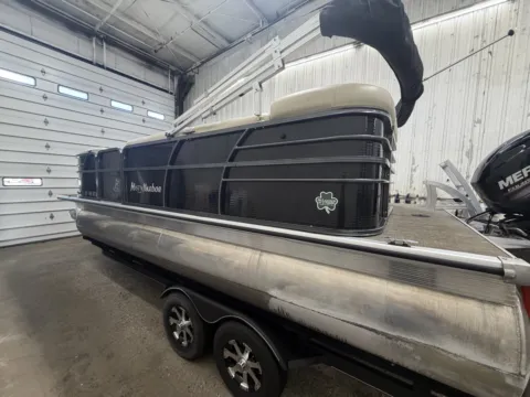 More photos of 2016 MISTY HARBOR 2085 CR 60HP BUNK TRAILER at McLaughlin's RV and Marine - Fargo, ND