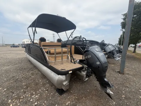 More photos of 2027 GODFREY MONACO 235 SFLC TRIPLE 200HP BUNK TRAILER at McLaughlin's RV and Marine - Fargo, ND