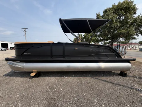 Photos of 2027 GODFREY MONACO 235 SFLC TRIPLE 200HP BUNK TRAILER for sale in Fargo, ND at McLaughlin's RV and Marine - Fargo