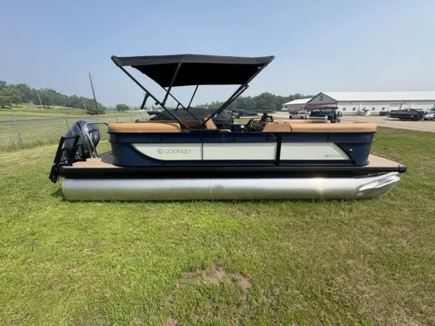 Photos of 2027 GODFREY XPERIENCE 2286 SBX 150HP BUNK TRAILER for sale in Fargo, ND at McLaughlin's RV and Marine - Fargo