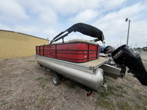 More photos of 2019 SOUTH BAY 220 CR 70HP TRAILER at McLaughlin's RV and Marine - Fargo, ND