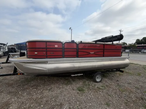 Photos of 2019 SOUTH BAY 220 CR 70HP TRAILER for sale in Fargo, ND at McLaughlin's RV and Marine - Fargo