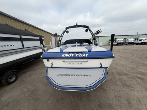 More photos of 2012 MOOMBA OUTBACK V at McLaughlin's RV and Marine - Fargo, ND