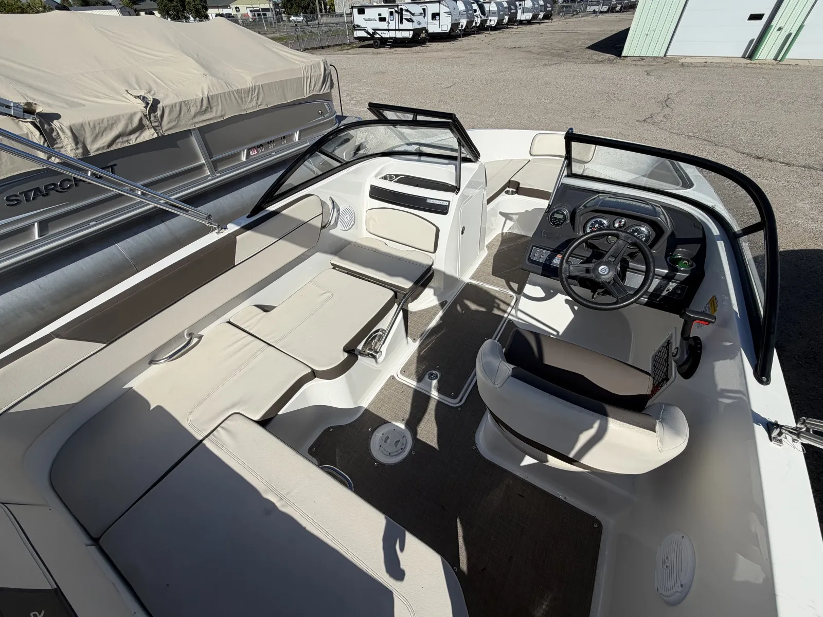 Photos of 2018 BAYLINER VR5 for sale in Fargo, ND at McLaughlin's RV and Marine - Fargo