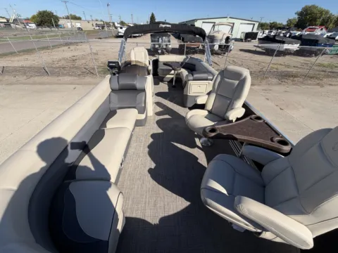 Unknown 2016 PREMIER SUNSATION 220 115HP LEGS BUNK TRAILER for sale in Fargo, ND