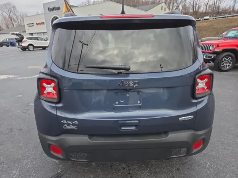 More photos of 2022 Jeep Renegade Latitude at Outten Chrysler Dodge Jeep RAM of Hamburg, PA
