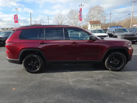 Photos of 2025 Jeep Grand Cherokee L Altitude X for sale in Hamburg, PA at Outten Chrysler Dodge Jeep RAM of Hamburg
