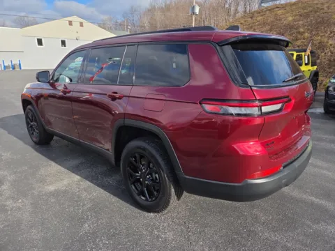 Another view of 2025 Jeep Grand Cherokee L Altitude X for sale in Hamburg, PA at Outten Chrysler Dodge Jeep RAM of Hamburg