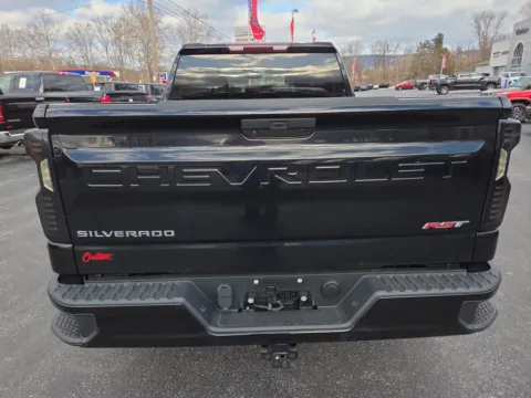 More photos of 2019 Chevrolet Silverado 1500 RST at Outten Chrysler Dodge Jeep RAM of Hamburg, PA