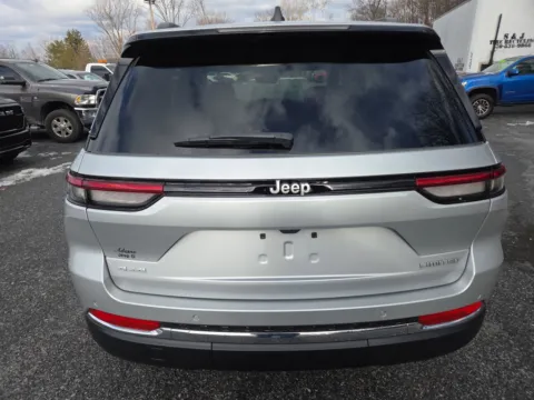 Another view of 2025 Jeep Grand Cherokee Limited for sale in Hamburg, PA at Outten Chrysler Dodge Jeep RAM of Hamburg