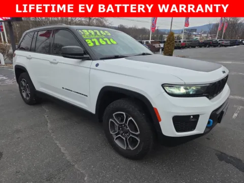 White 2023 Jeep Grand Cherokee 4xe Trailhawk for sale in Hamburg, PA