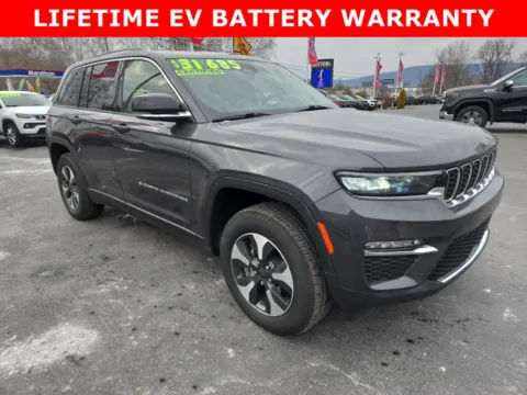 Gray 2023 Jeep Grand Cherokee 4xe for sale in Hamburg, PA