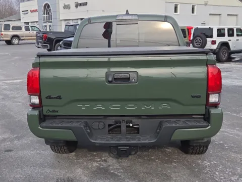 More photos of 2021 Toyota Tacoma SR5 at Outten Chrysler Dodge Jeep RAM of Hamburg, PA