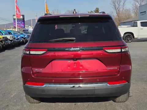 More photos of 2022 Jeep Grand Cherokee Limited at Outten Chrysler Dodge Jeep RAM of Hamburg, PA