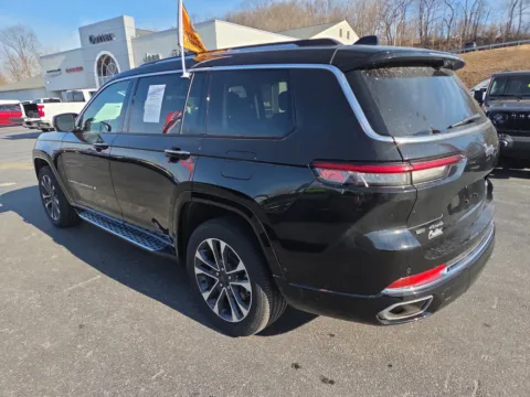 More photos of 2021 Jeep Grand Cherokee L Overland at Outten Chrysler Dodge Jeep RAM of Hamburg, PA