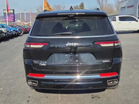 More photos of 2021 Jeep Grand Cherokee L Overland at Outten Chrysler Dodge Jeep RAM of Hamburg, PA