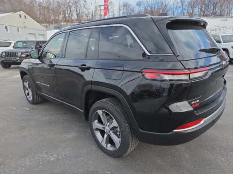 More photos of 2026 Jeep Grand Cherokee Limited at Outten Chrysler Dodge Jeep RAM of Hamburg, PA