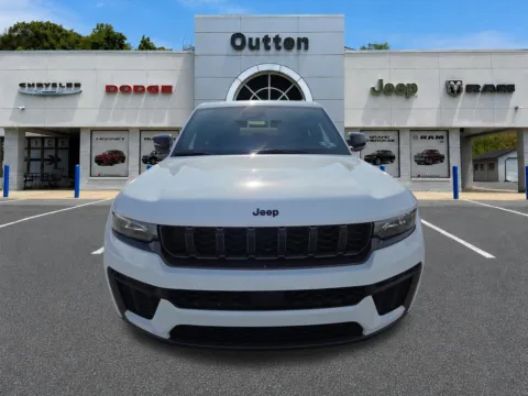 More photos of 2026 Jeep Grand Cherokee Laredo Altitude at Outten Chrysler Dodge Jeep RAM of Hamburg, PA
