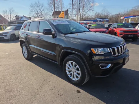 Black 2022 Jeep Grand Cherokee WK Laredo E for sale in Hamburg, PA