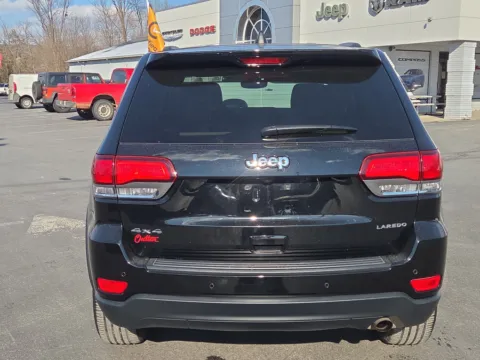More photos of 2022 Jeep Grand Cherokee WK Laredo E at Outten Chrysler Dodge Jeep RAM of Hamburg, PA