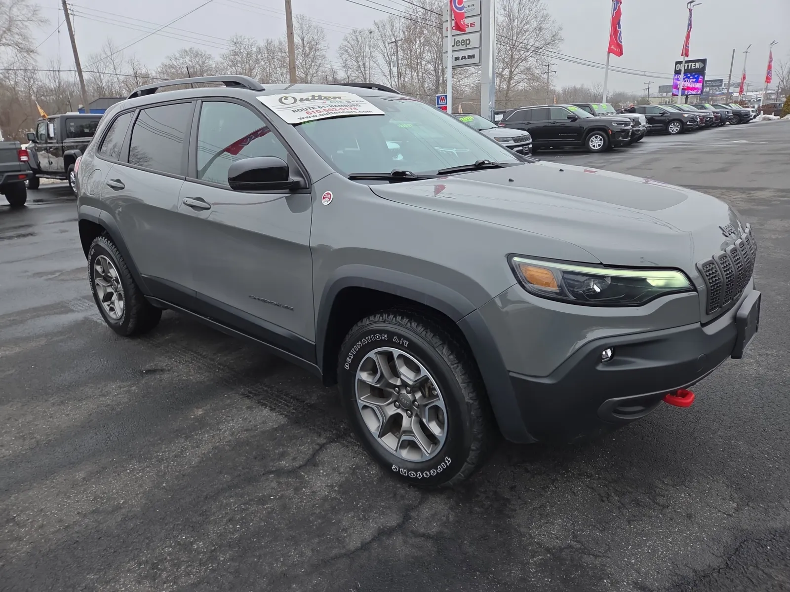Gray 2022 Jeep Cherokee Trailhawk for sale in Hamburg, PA