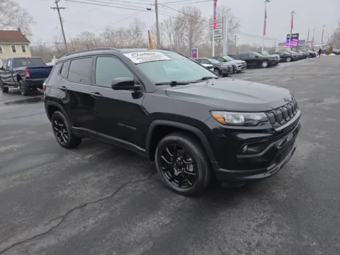 Black 2022 Jeep Compass Altitude for sale in Hamburg, PA