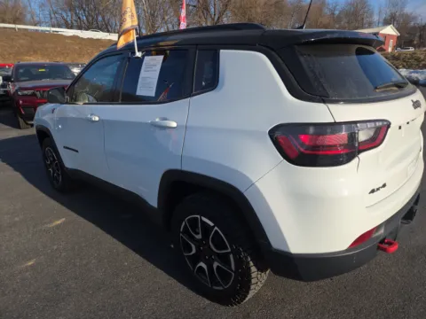 More photos of 2025 Jeep Compass Trailhawk at Outten Chrysler Dodge Jeep RAM of Hamburg, PA