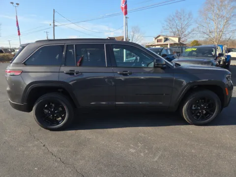 Photos of 2026 Jeep Grand Cherokee Laredo Altitude for sale in Hamburg, PA at Outten Chrysler Dodge Jeep RAM of Hamburg