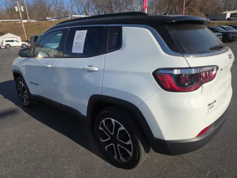 More photos of 2022 Jeep Compass Limited at Outten Chrysler Dodge Jeep RAM of Hamburg, PA