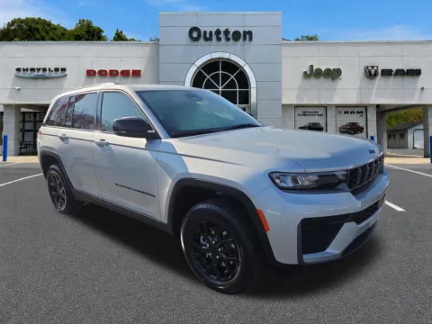 Silver 2026 Jeep Grand Cherokee Laredo Altitude for sale in Hamburg, PA