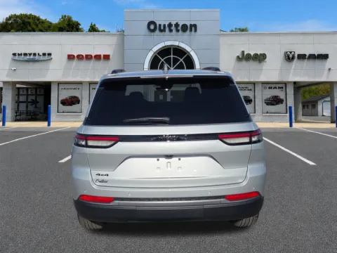 Another view of 2026 Jeep Grand Cherokee Laredo Altitude for sale in Hamburg, PA at Outten Chrysler Dodge Jeep RAM of Hamburg