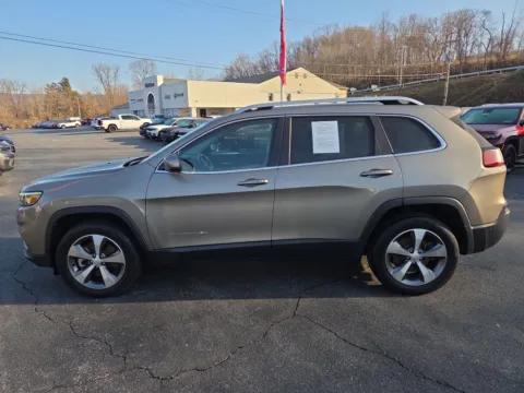 More photos of 2021 Jeep Cherokee Limited at Outten Chrysler Dodge Jeep RAM of Hamburg, PA