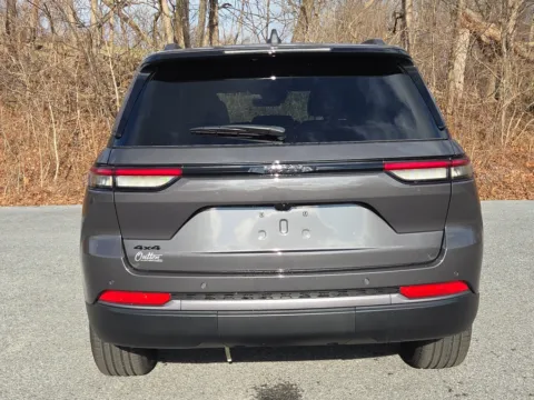 Another view of 2026 Jeep Grand Cherokee Limited for sale in Hamburg, PA at Outten Chrysler Dodge Jeep RAM of Hamburg