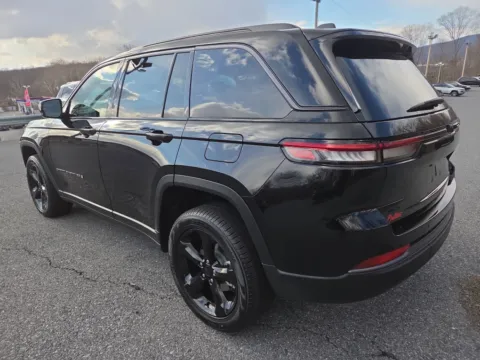 More photos of 2026 Jeep Grand Cherokee Limited at Outten Chrysler Dodge Jeep RAM of Hamburg, PA
